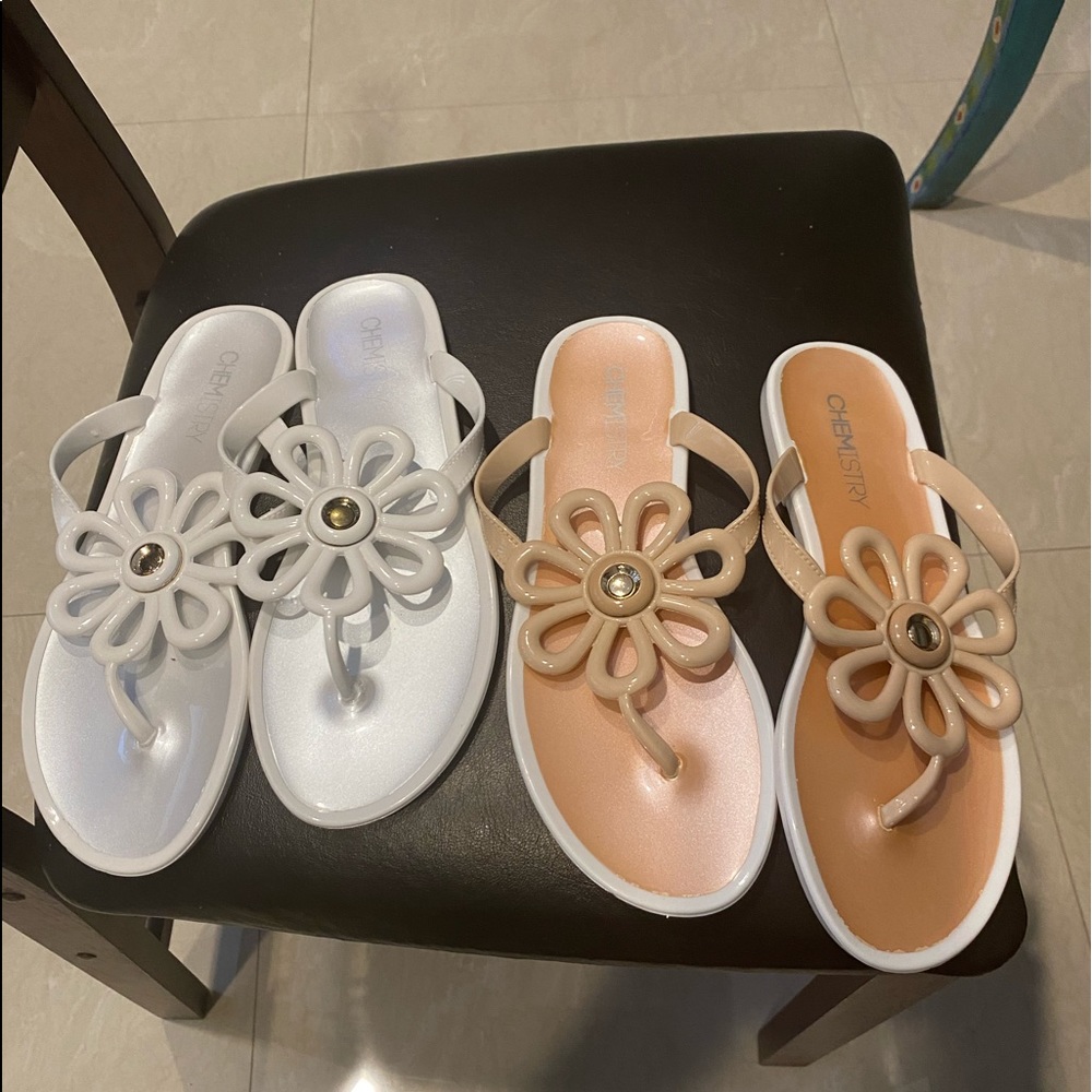 Chemistry Flo-2 Flat Sandals